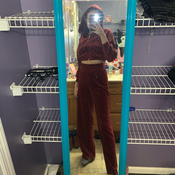 fashionnova velour set - Picture 2 of 3